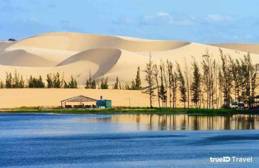 ทะเลทรายสองสี มุยเน่ ที่เที่ยวเวียดนาม