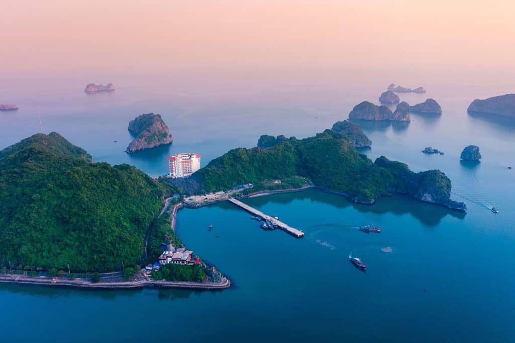 ที่เที่ยวฮาลองเบย์ เวียดนาม